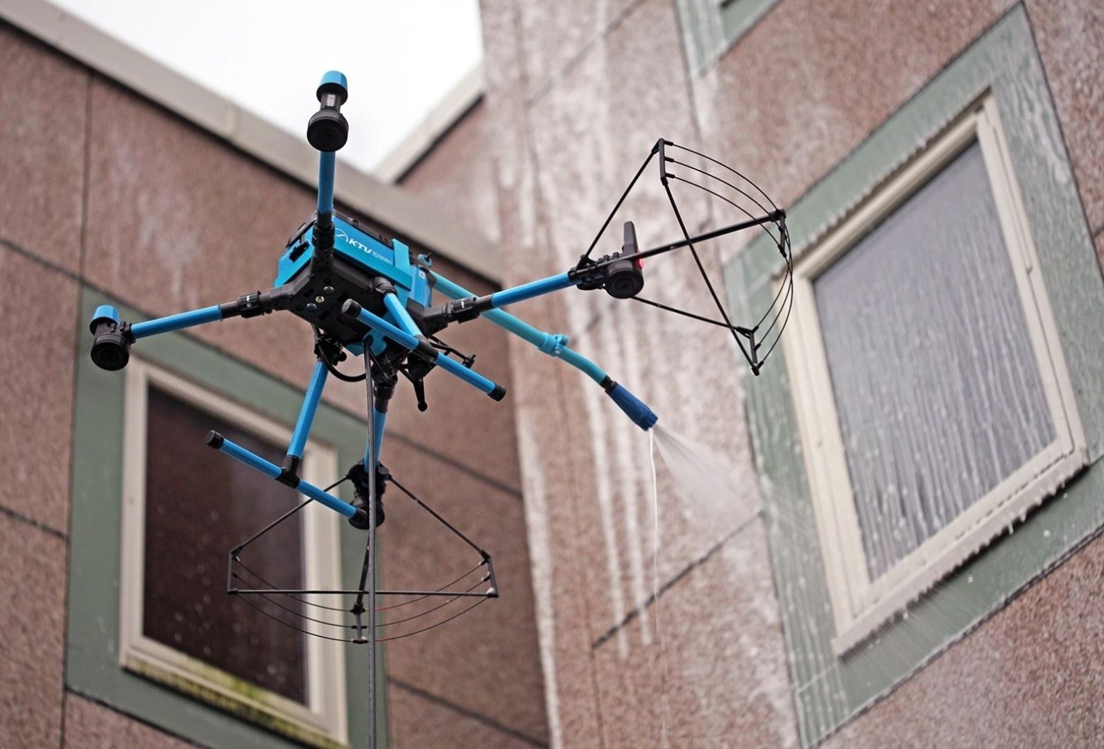 What is Drone cleaning